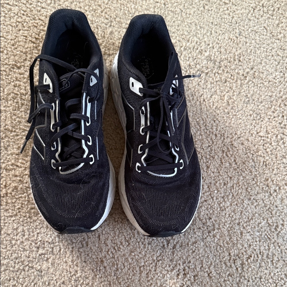 New Balance Women's Black and White Sneakers